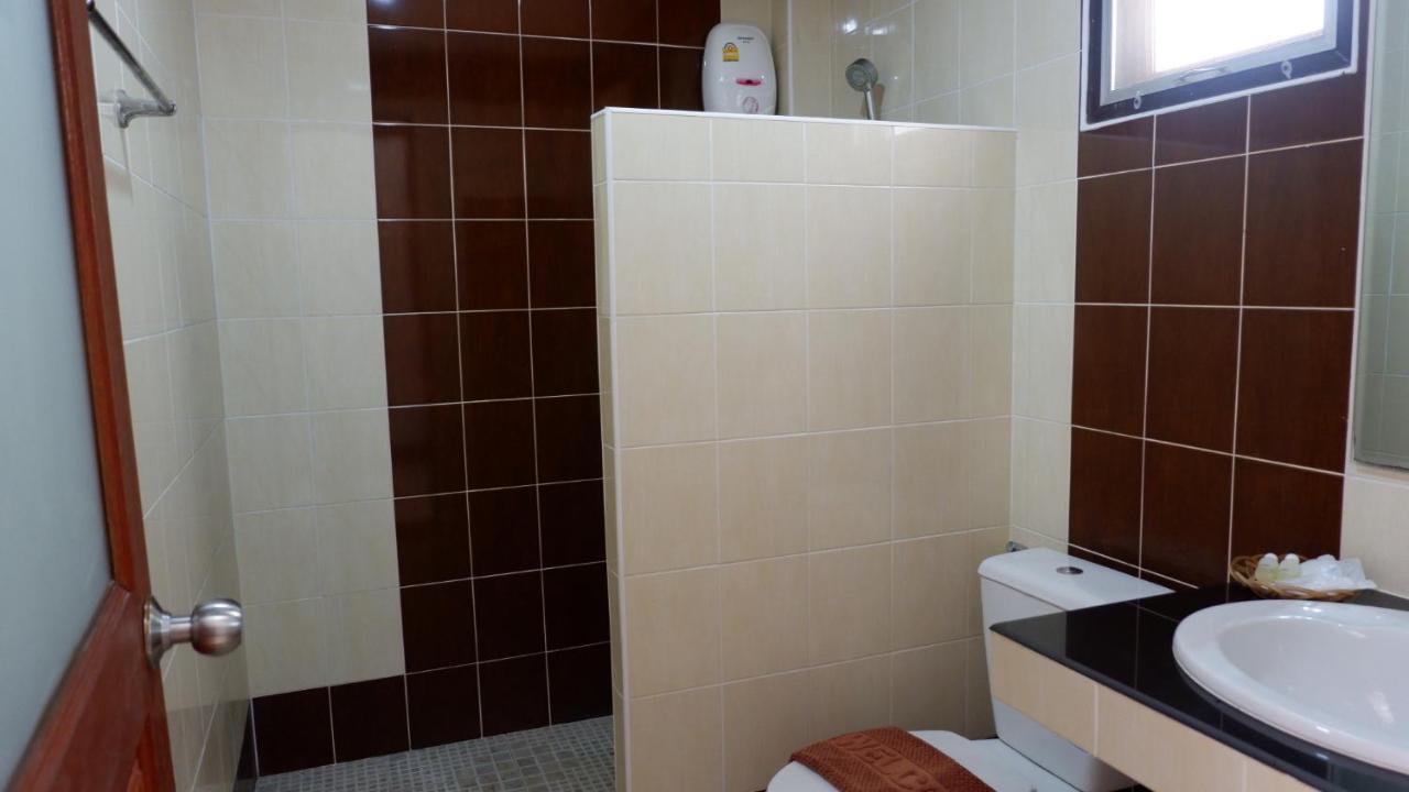 Resort Railumpoo Nakhon Sawan Dış mekan fotoğraf