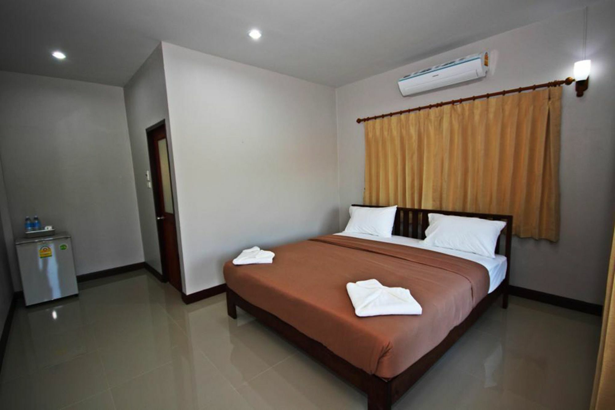 Resort Railumpoo Nakhon Sawan Dış mekan fotoğraf