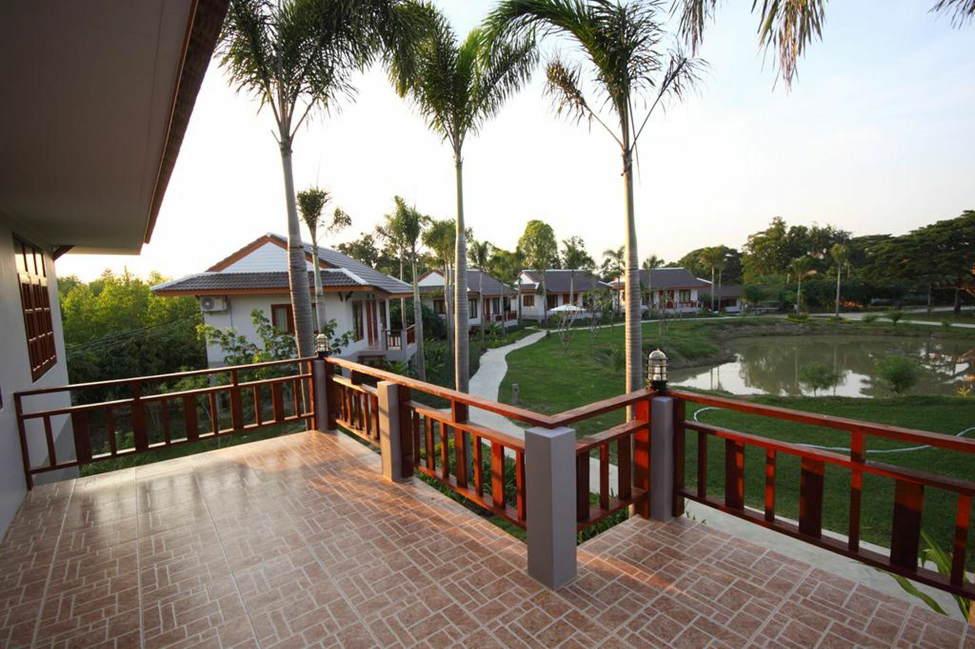 Resort Railumpoo Nakhon Sawan Dış mekan fotoğraf